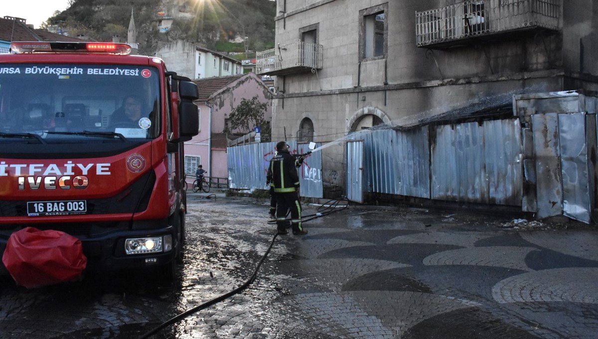 Bursa'da barakada çıkan yangında bir kişi öldü