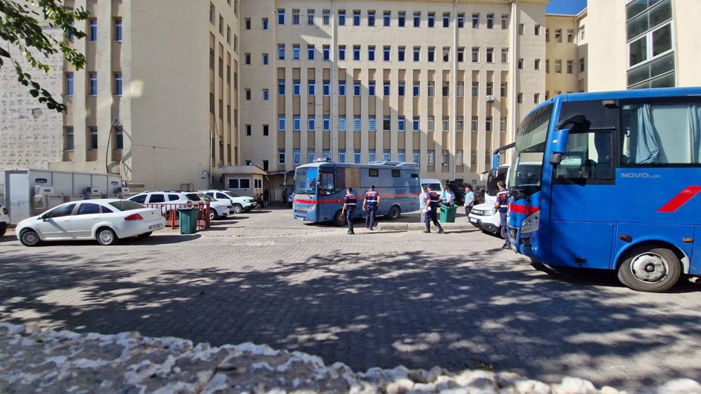 SON DAKİKA HABERİ: Narin cinayetinde anne ve ağabey dahil 8 kişi tutuklandı - 6