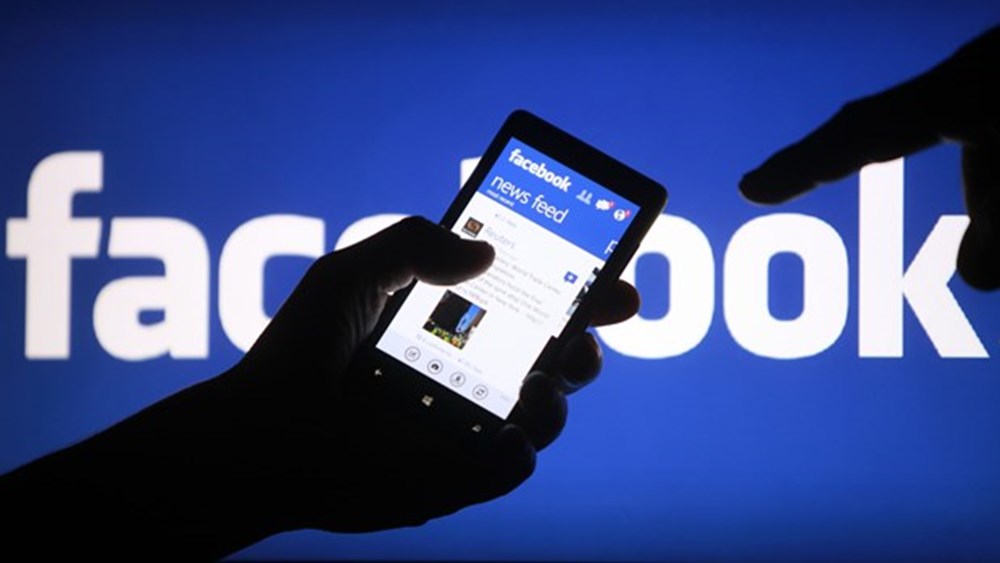 Facebook ekranı ikiye bölecek - 1