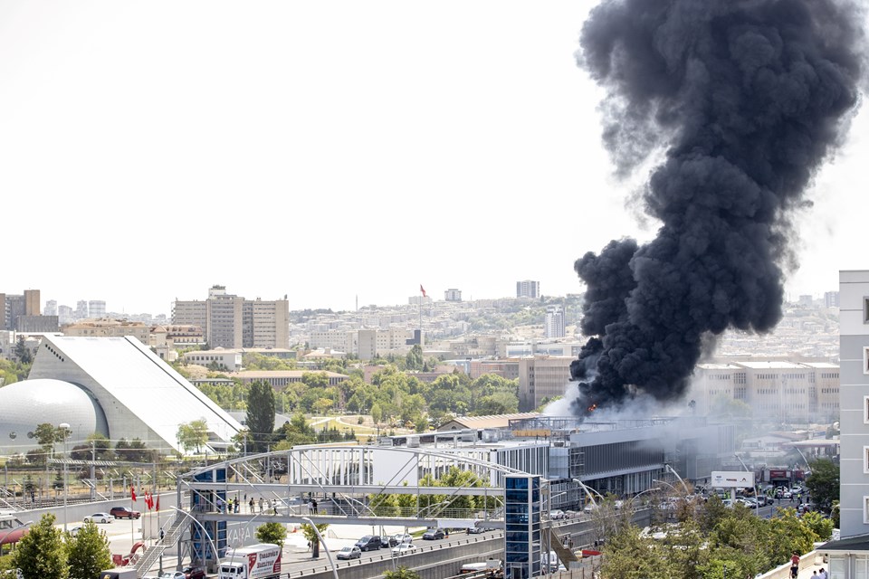 Ankara'da hastane inşaatında yangın - 1