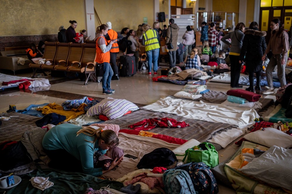 Rus saldırısından kaçış: Lviv tren istasyonunda endişeli bekleyiş - 48