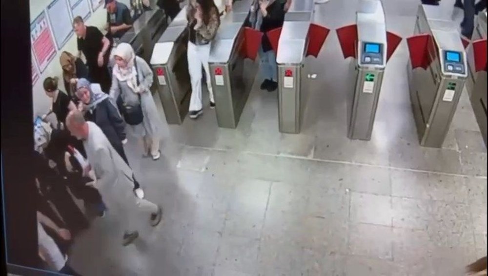 Marmaray'daki kavgada yeni görüntüler ortaya çıktı: Kavganın başlama anını anlattı - 4