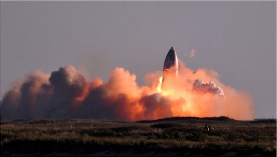 SpaceX'in roketi patladı!