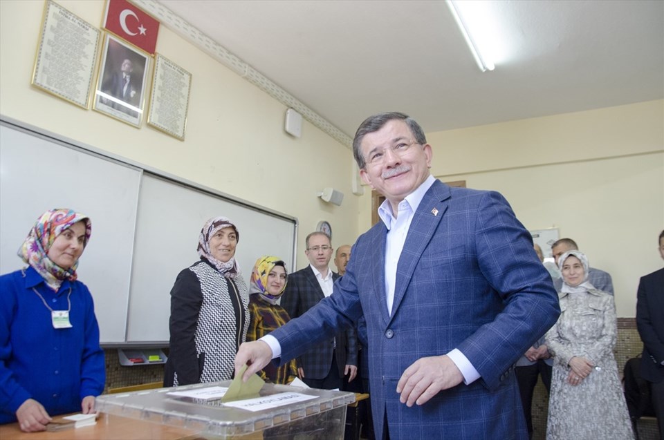 Ahmet Davutoğlu: Karar ne olursa olsun milli iradenin tecellisidir - 1