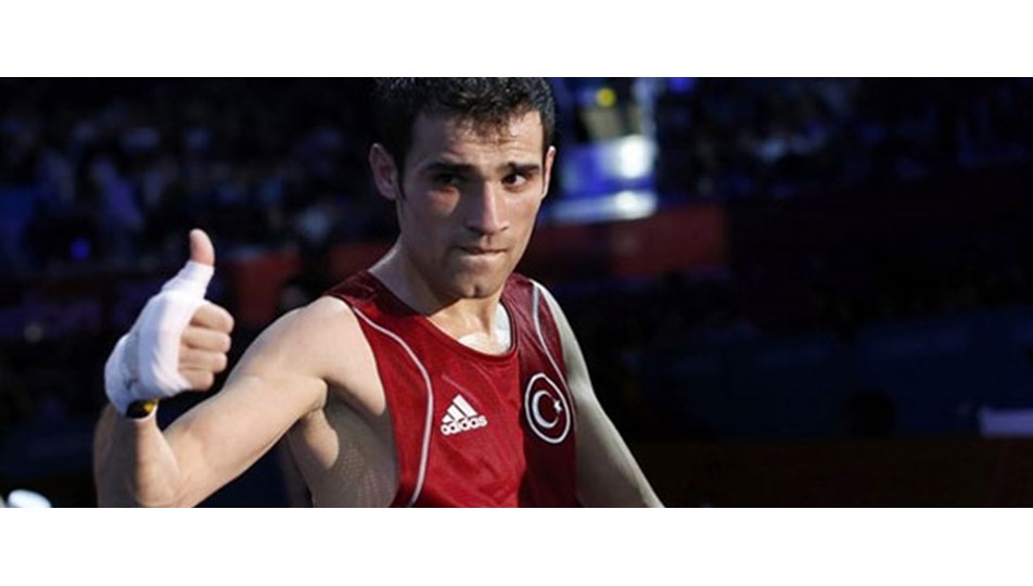 Ferhat Pehlivan çeyrek finalde