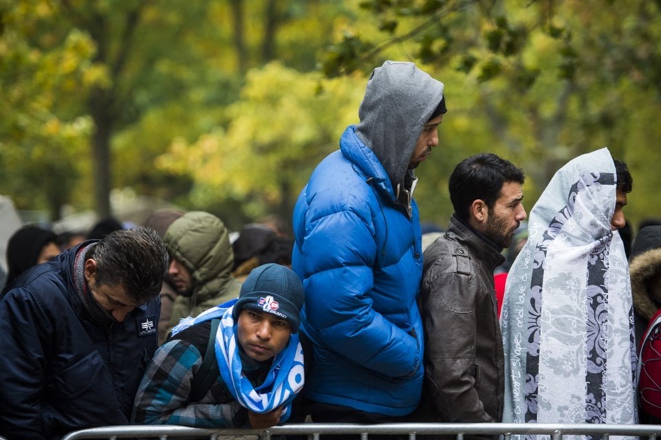 Almanya: Her yıl 400 bin göçmene ihtiyacımız var - 1