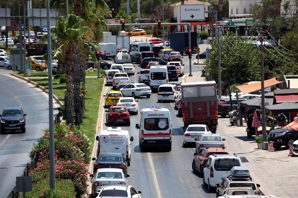 Bodrum'da tatil dönüşü yoğunluğu: Kilometrelerce araç kuyruğu oluştu - 5