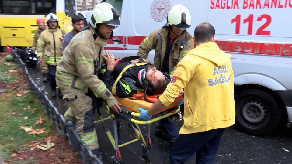 İstanbul'da iki ilçede İETT otobüsü kazası - 1