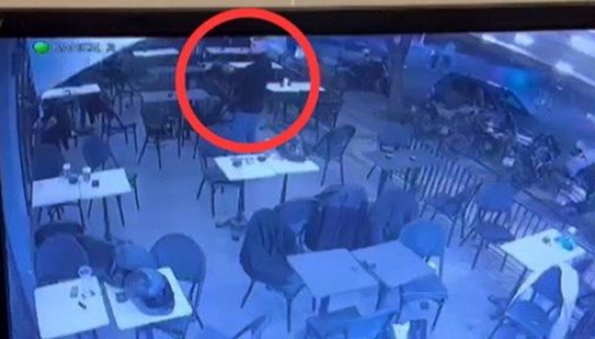Adana'da kahve zincirine silahlı saldırının yeni görüntüleri ortaya çıktı Adana'da kahve zincirine silahlı saldırının yeni görüntüleri ortaya çıktı