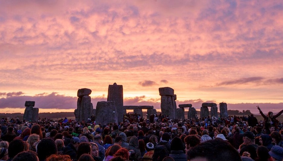 Stonehenge'in akrabası: 4 bin yıllık gizemli yapı keşfedildi