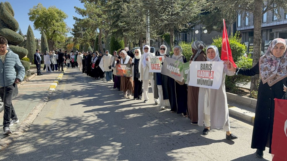 Kadınlardan Gazze'ye destek zinciri: İstanbul'da binlerce kişi toplandı - 8