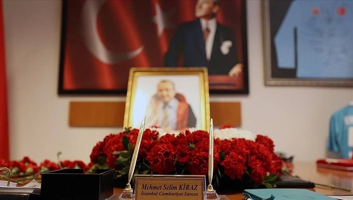 Şehit savcının alıkonulduğu anın fotoğrafını paylaşan şüpheliye hapis cezası Şehit savcının alıkonulduğu anın fotoğrafını paylaşan şüpheliye hapis cezası