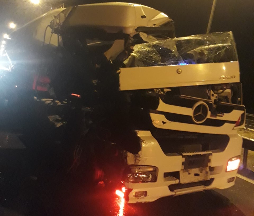 Mersin'de zincirleme kaza: 14 yaralı - 1