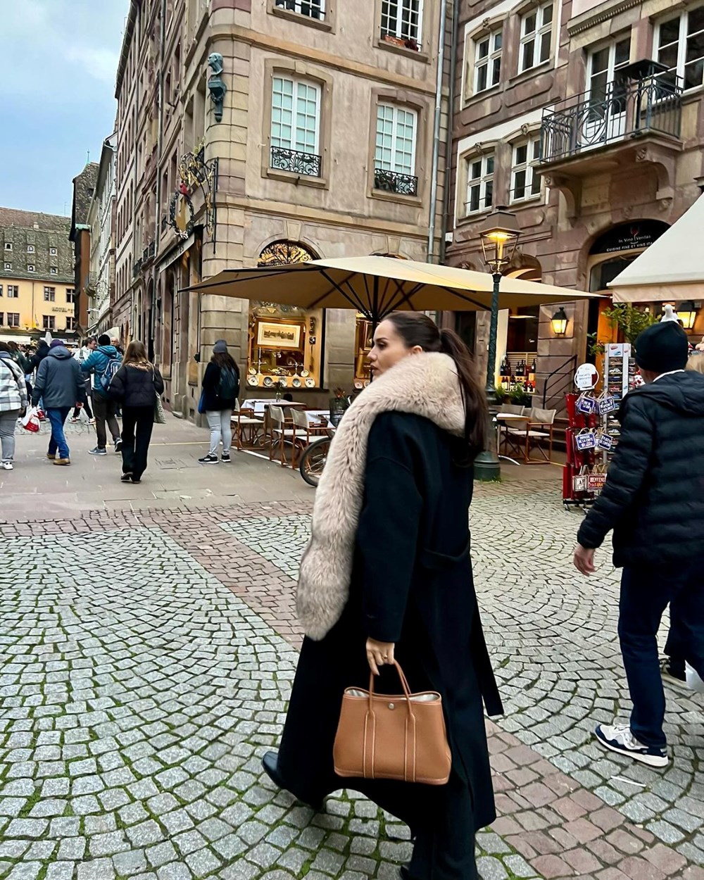 Fahriye Evcen'in Strazburg pozları gündem oldu - 8