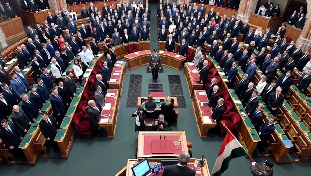Macaristan Parlamentosu'ndan İsveç'e NATO onayı Macaristan Parlamentosu'ndan İsveç'e NATO onayı