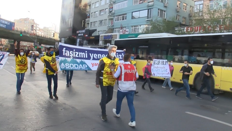 Taksim'e yürümek isteyen 212 kişiye gözaltı - 1