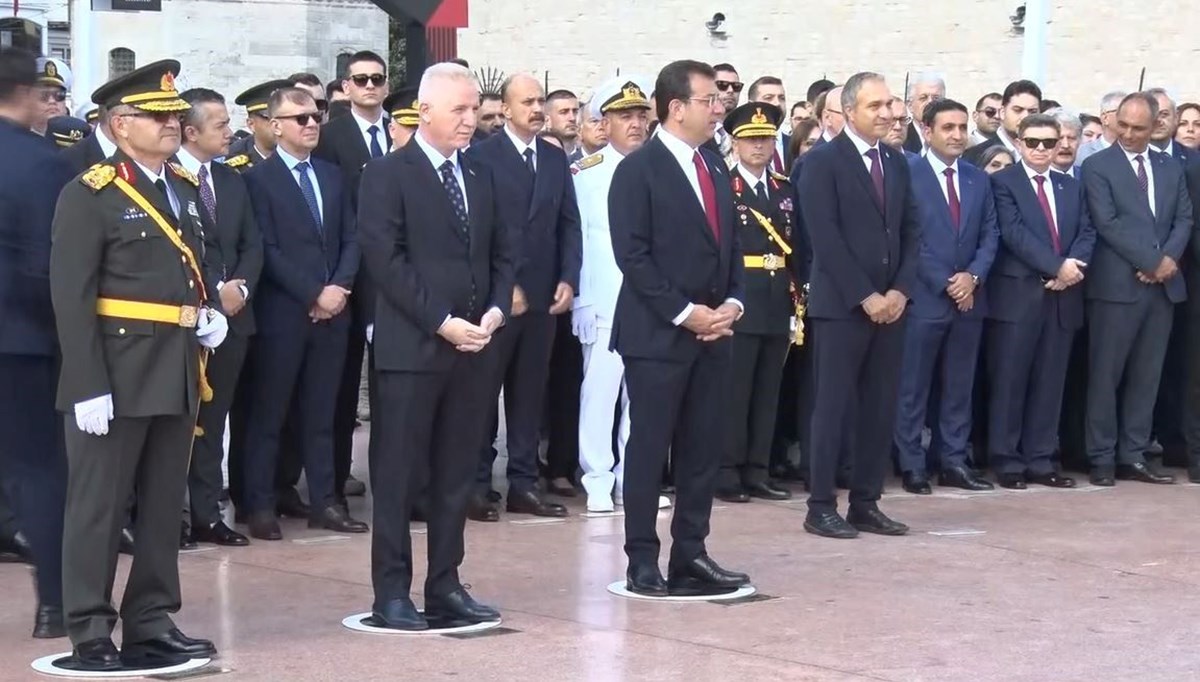 Taksim Meydanı'nda 30 Ağustos Zafer Bayramı töreni