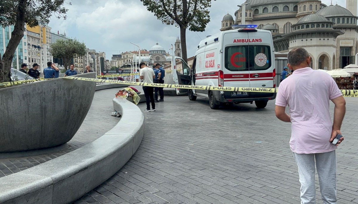 Taksim Meydanı’nda şüpheli ölüm! Bankta cansız bedeni bulundu