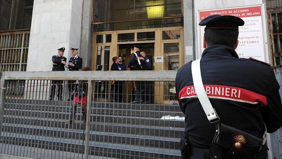 İtalya'da çocuk cezaevinde olay: 8 kişi yaralandı İtalya'da çocuk cezaevinde olay: 8 kişi yaralandı
