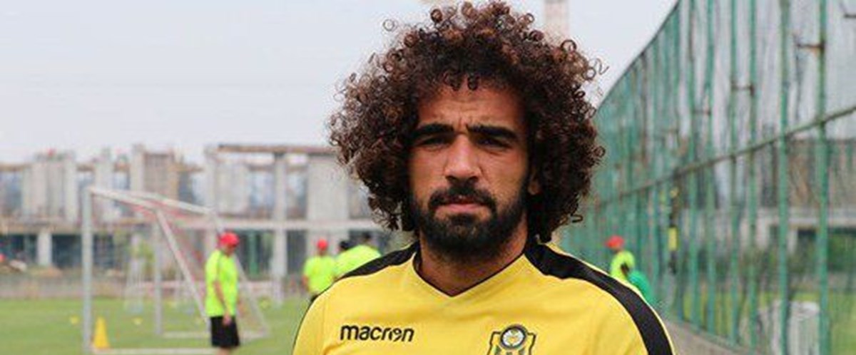 Yeni Malatyaspor'da Sadık Çiftpınar kadro dışı bırakıldı Yeni Malatyaspor'da Sadık Çiftpınar kadro dışı bırakıldı