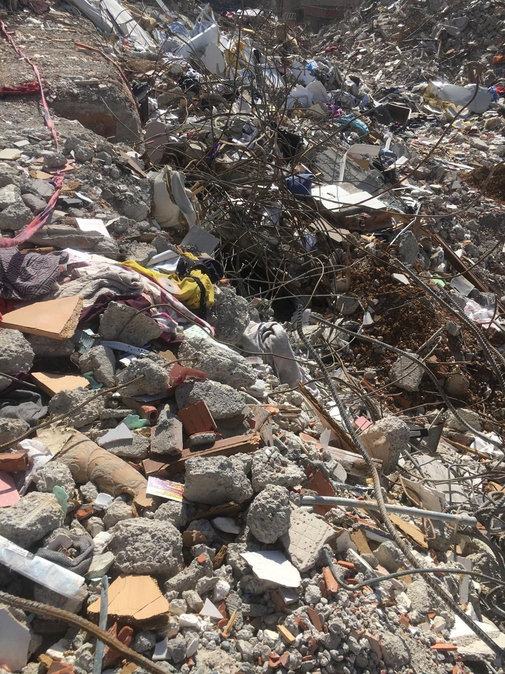 130 şahsa mezar olmuştu: Çuhadar Sitesi davasında karar 74 JxQ bDusVkWBsNnYE1KfXQ