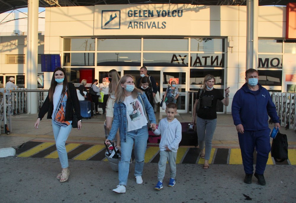 Kapılar açıldı, Ruslar akın akın geliyorlar! Rusya'dan hava trafiği yüzde 45 arttı - 31