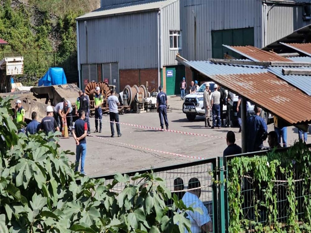 Zonguldak'ta maden ocağında göçük: İki işçi mahsur kaldı - 2