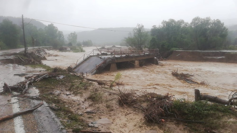 İl il sel bilançosu: Köprüler yıkıldı, evler sular altında kaldı - 5