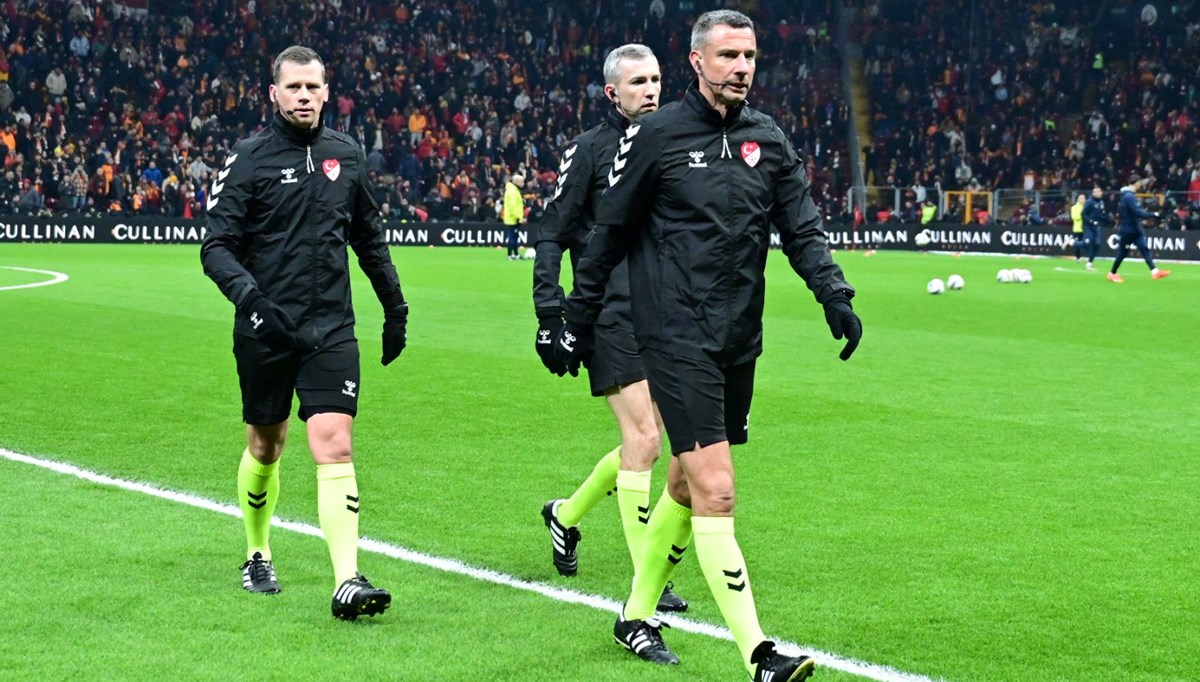 Derbiye geri sayım: TFF hakem kararı için toplanıyor Derbiye geri sayım: TFF hakem kararı için toplanıyor