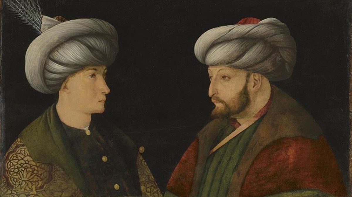 Fatih Sultan Mehmet, bu tabloda gizemli bir kişiyle resmedilmiş. Tarihçileri ikiye bölen bu tasvirde İlber Ortaylı, Fatih Sultan Mehmet