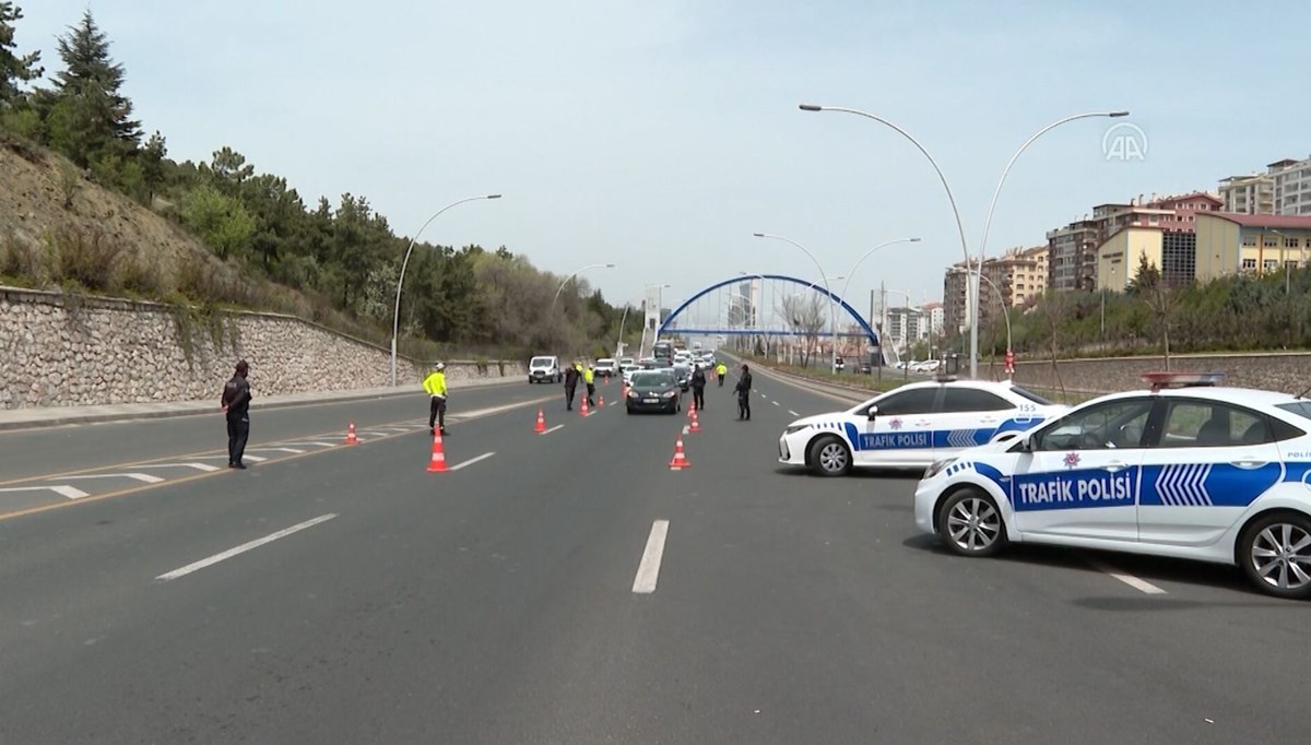 Uzmanlar uyarıyor: İnsan hareketliliği tekrar başlıyor, dikkat