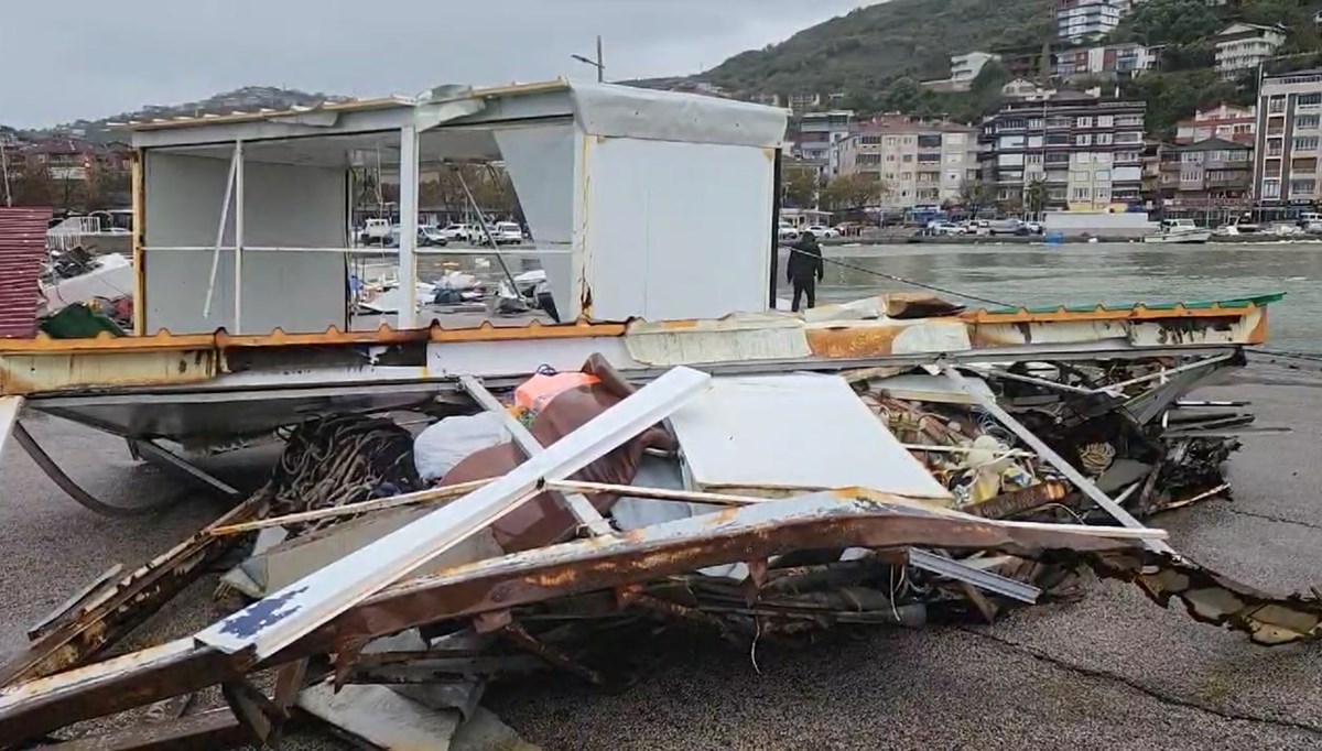 Esenköy balıkçı barınağı tanınmaz hale geldi Esenköy balıkçı barınağı tanınmaz hale geldi