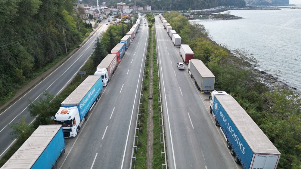 Sarp "sinir" kapısı: TIR sürücüleri günlerdir bekliyor - 7