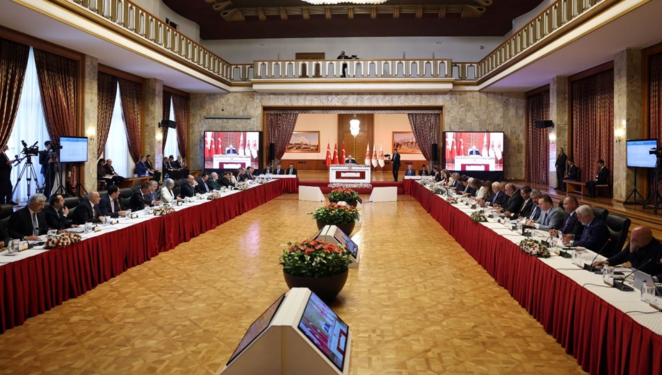 Komisyon yeniden toplandı: Şehit ve Diyarbakır Anneleri dinlendi