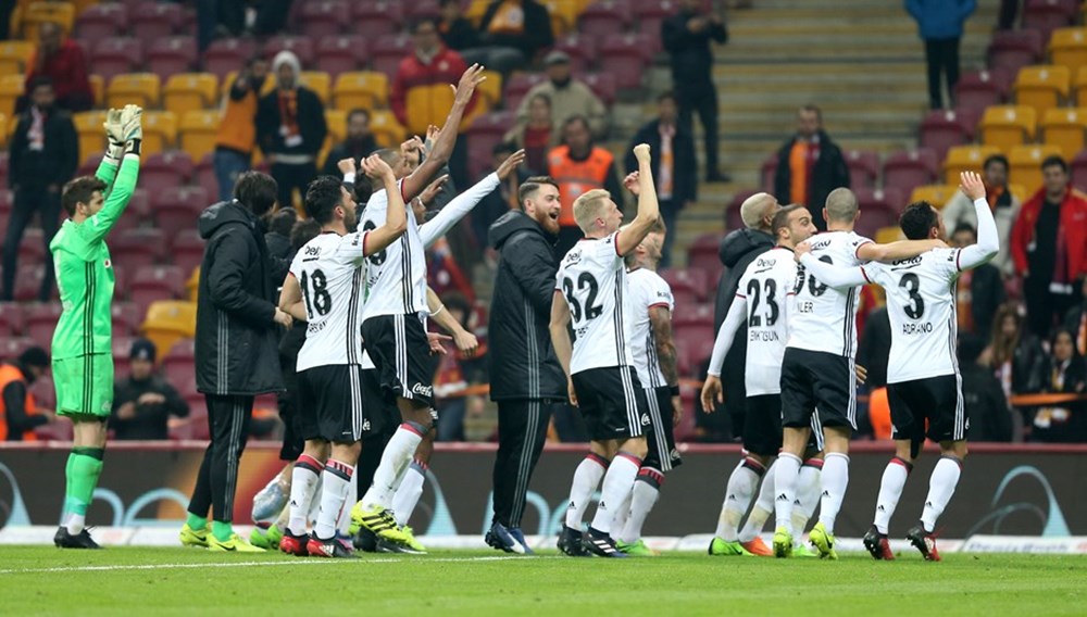 Beşiktaş TT Arena'daki zaferini böyle kutladı - 1