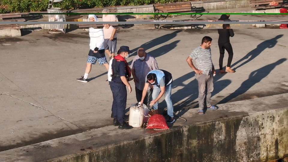 İstanbul Boğazı'nda kaçak midye avcılarına operasyon - 1