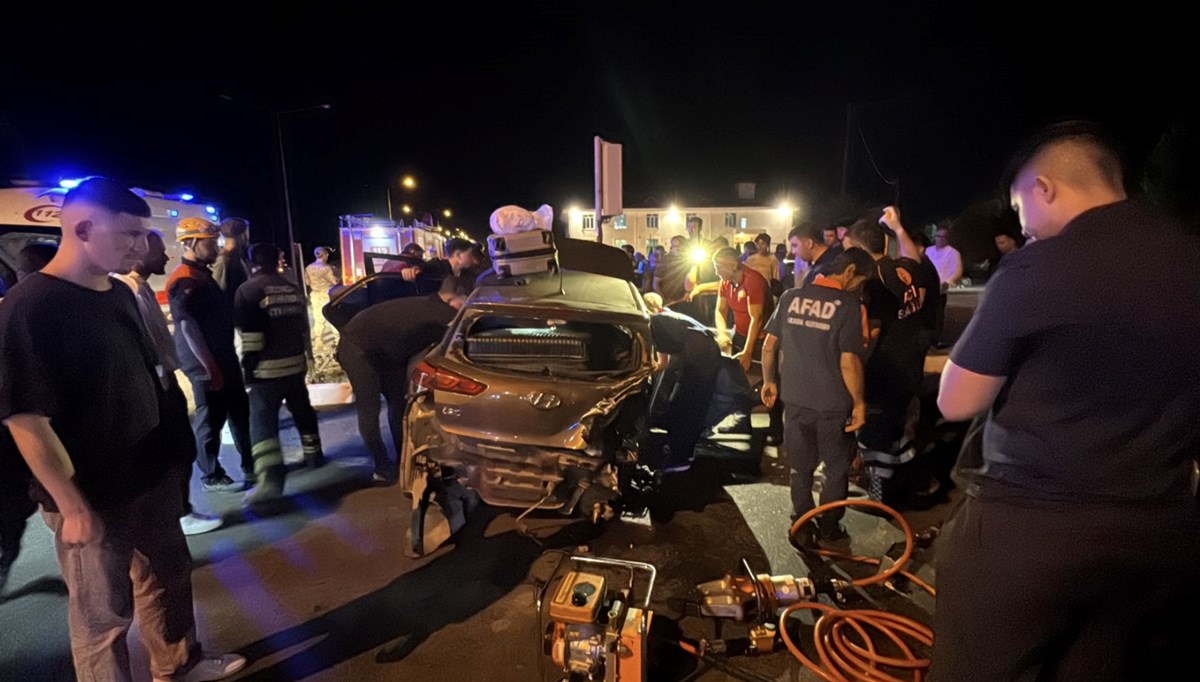 3 araçlık zincirleme trafik kazası