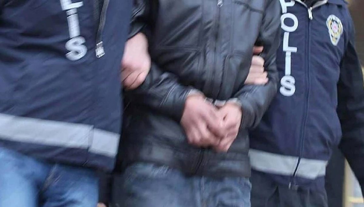 Gizli kamera çetesine dört tutuklama