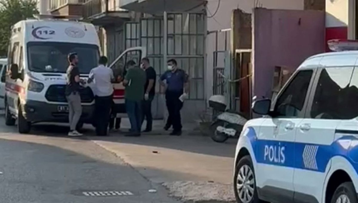 Evde ölü bulundu, arkadaşı polisten kaçtı