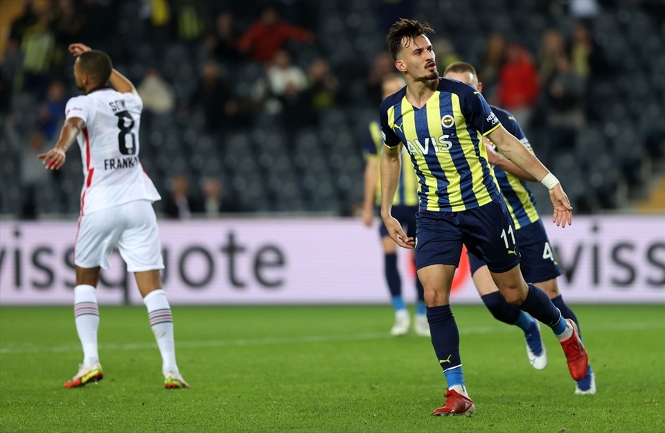 SON DAKİKA: Fenerbahçe Avrupa Ligi'ne Eintracht Frankfurt beraberliğiyle veda etti - 2