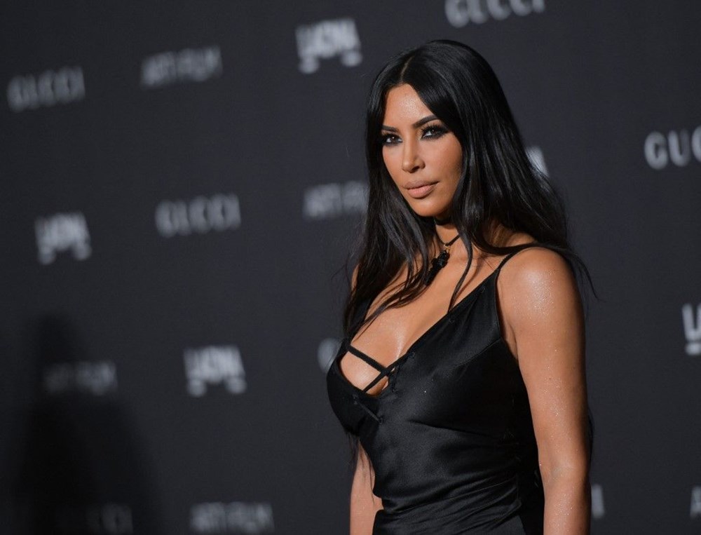 Kim Kardashian’a elmas yüzük ve doğum kontrol hapıyla taciz - 1