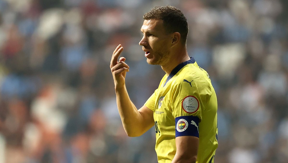 Edin Dzeko'dan İsmail Kartal'a özür