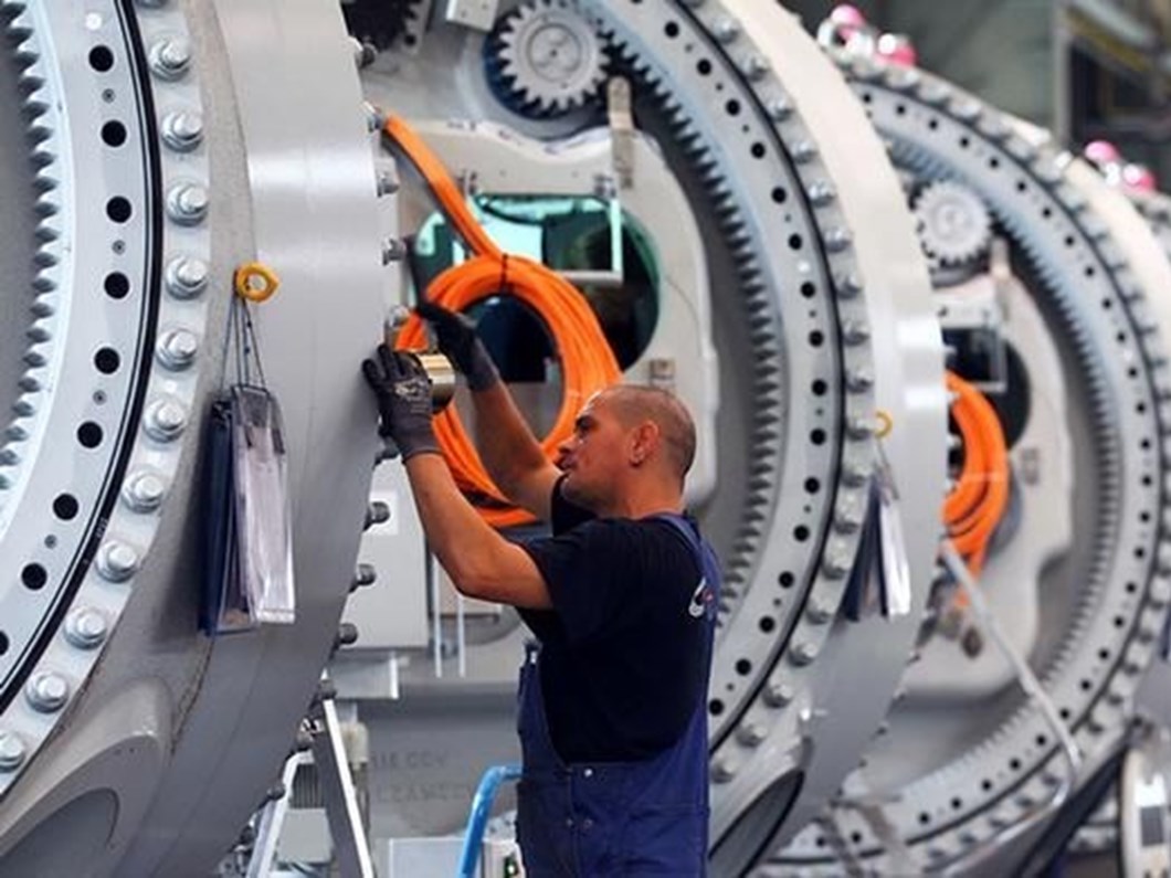 Moody's: Küresel imalat sektörü toparlanmaya hazır