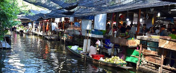 Tayland'ın sıra dışı yüzen pazarları