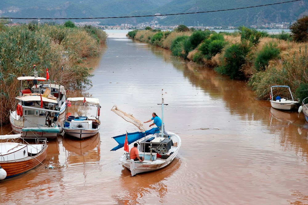 Fethiye'de yağış sonrası denizin rengi değişti - 5