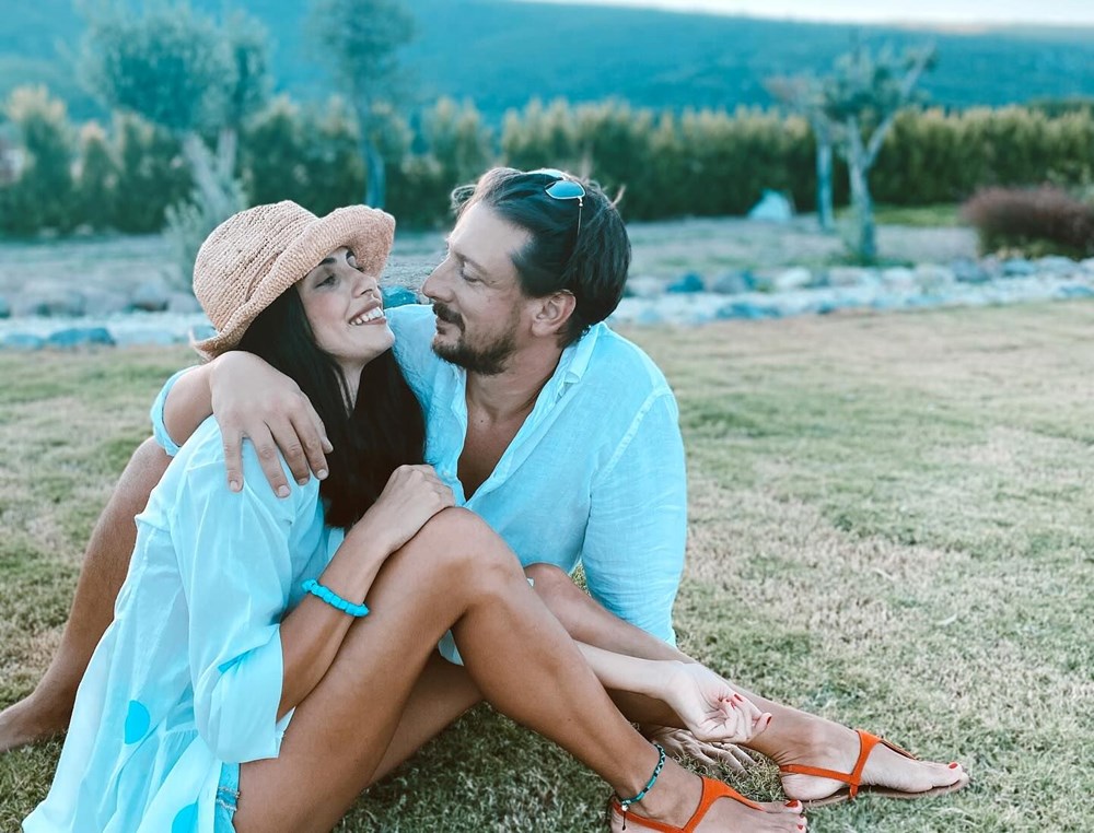 Engin Hepileri ile Beyza Şekerci'den 10. evlilik yıl dönümü kutlaması - 5