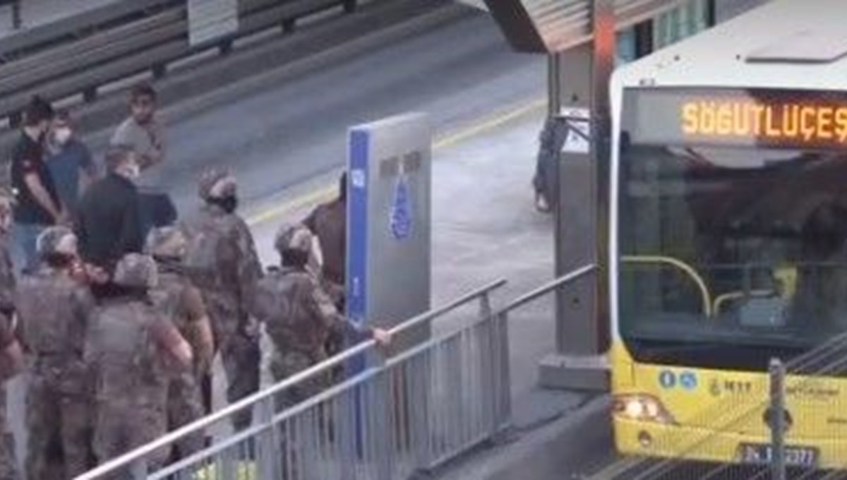 SON DAKİKA HABERİ: Metrobüste rehine eylemi