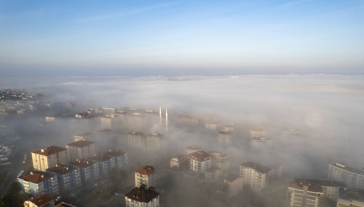 İstanbul yeni güne sisle başladı İstanbul yeni güne sisle başladı