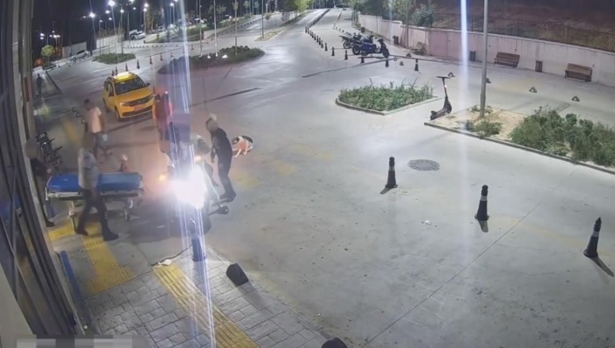 İzmir’de film gibi olay: Üç yerinden vurup hastaneye bıraktılar İzmir’de film gibi olay: Üç yerinden vurup hastaneye bıraktılar