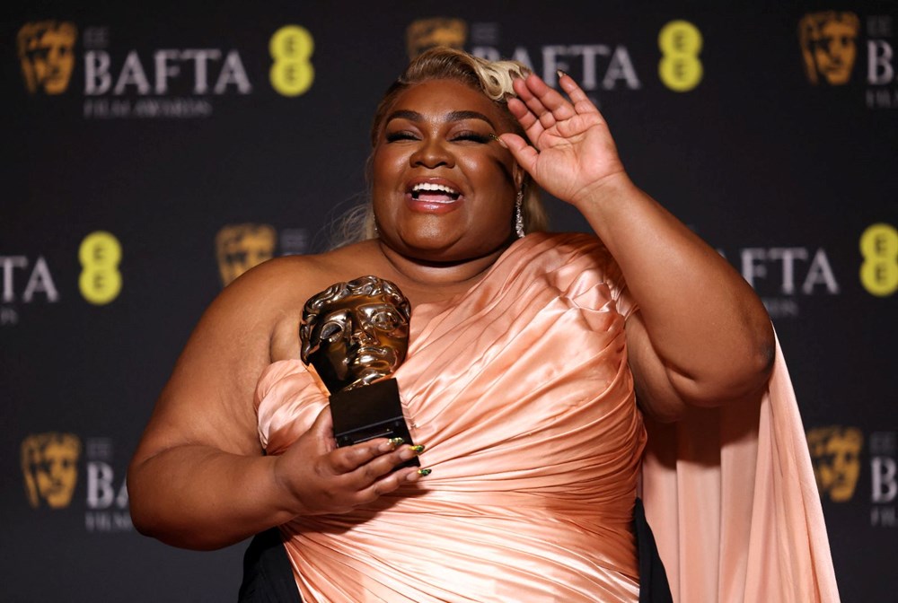 2024 BAFTA ödülleri sahiplerini buldu: Geceye 7 dalda ödül kazanan Oppenheimer damga vurdu - 39 2024 BAFTA ödülleri sahiplerini buldu: Geceye 7 dalda ödül kazanan Oppenheimer damga vurdu - 39